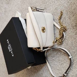 Coach Casse 19 in Chalk